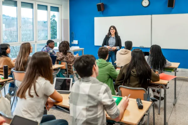high-school-teacher-giving-lesson-to-diverse-group-2025-03-30-07-02-24-utc-69319031b5ce8