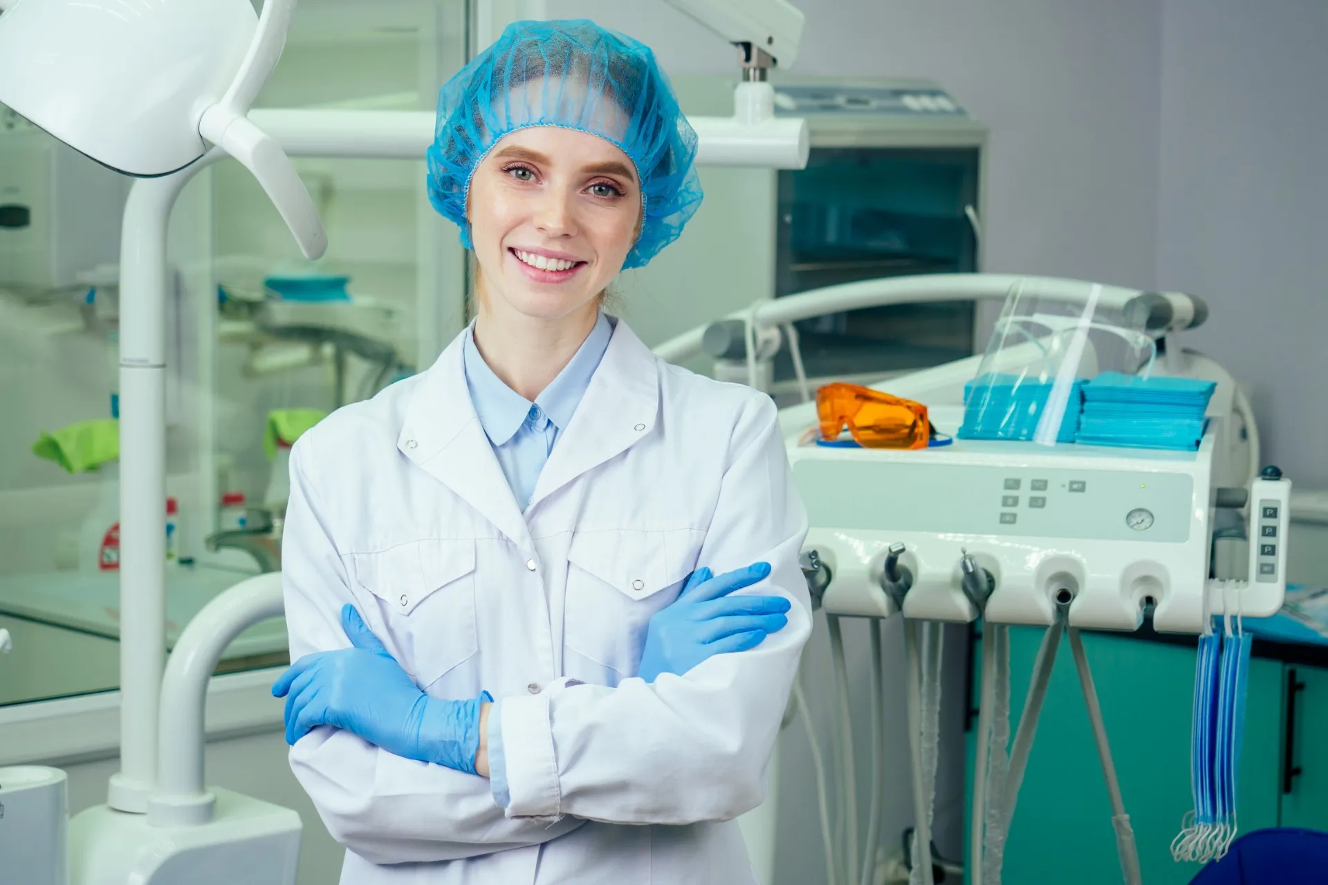 young-beautifu-dentist-at-work-in-the-office-she-2026-01-05-23-11-52-utc-6960e6aba4a17
